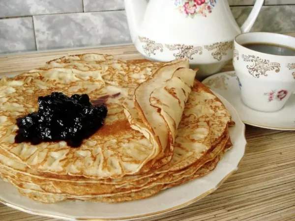 блинчики с вареньем